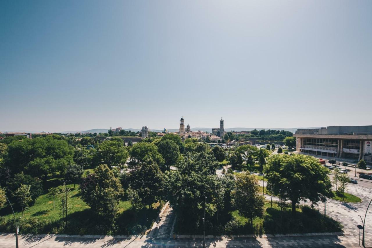 Penthouse Anairam Lägenhet Alba Iulia Exteriör bild
